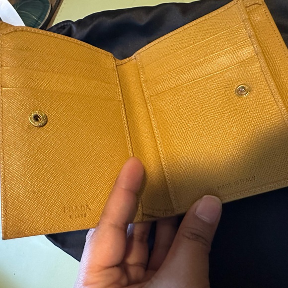 GUC Prada Bifold Wallet in Dust Bag - Picture 3 of 14